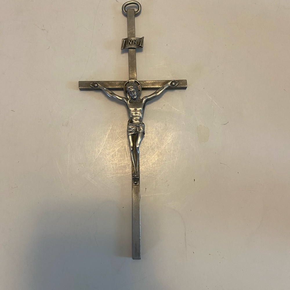 Vtg  INRI JESUS WALL HANGING CRUCIFIX CROSS CHRISTIANITY Silver metal